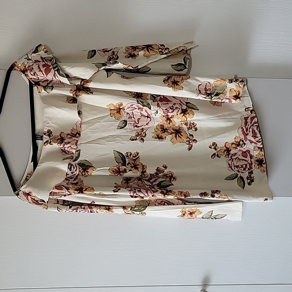 Women slight off shoulder long sleeve floral blouse size 18W